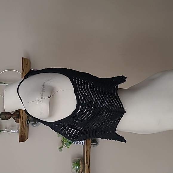 Windsor Crop Top - Picture 3 of 7